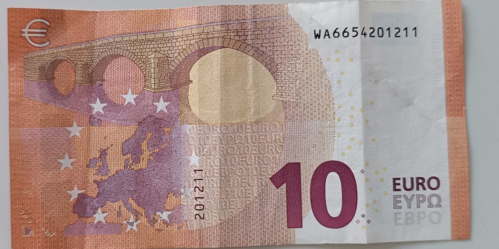 EUR 10 bill with birthdate December 20, '11 – photo of the actual bill